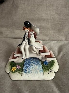 Zampiva Romantic Ceramic Couple figurine